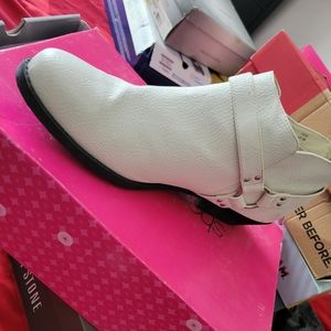 Women Shoes